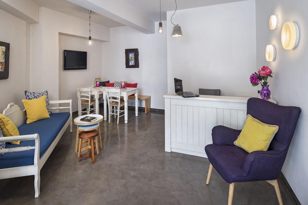 Summer Time Apartment