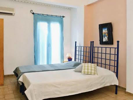Summer Time Apartment Fira (Santorini)